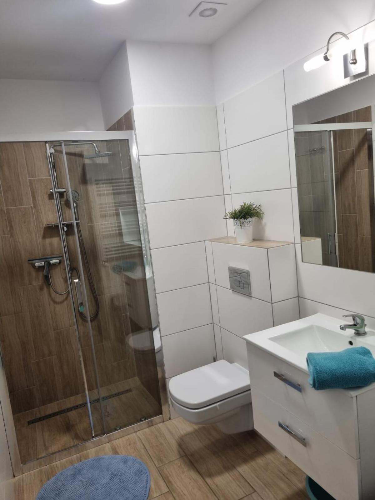 Quadruple Room with Bathroom,1698532548:JPEG